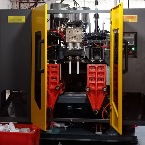 Fully automatic 1 output 2 dual station blow molding machine